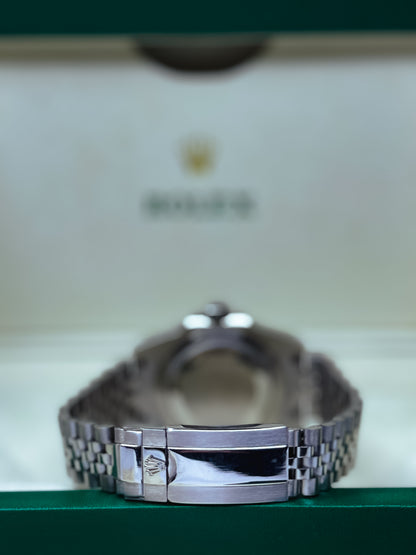 Rolex GMT-Master II With Premium Box